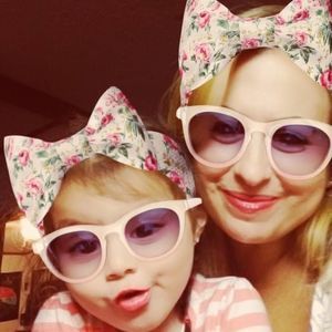 Meet your Posher, Amifive